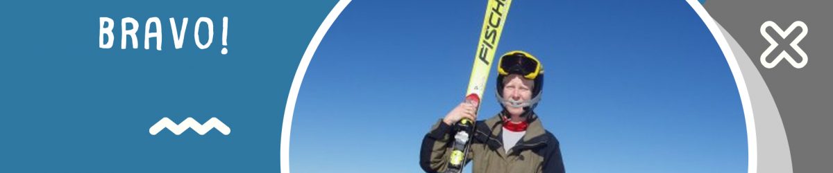 Photo: Viviane Forest sur une pente de ski. Texte: Viviane Forest intronisée au Temple de la renommée paralympique canadienne. Bravo!
