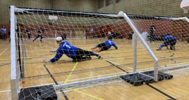 sur cette photo on voir l'équipe masculine du Québec en pleine action lors du tournoi 2024